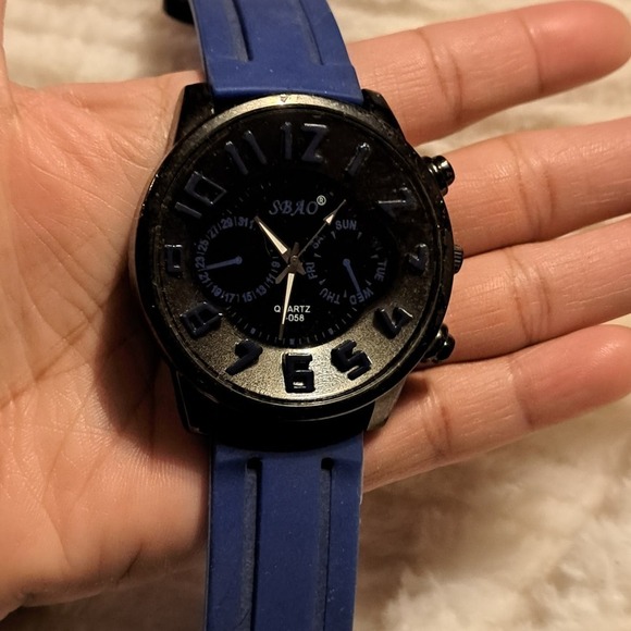 Men watch Preowned Quartz Stainless steel - Picture 2 of 5